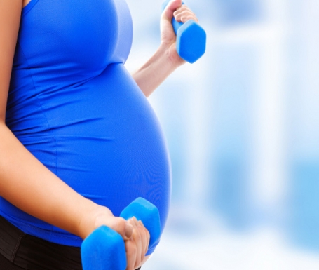 أفضل وسيلة للحفاظ على قوامك أثناء الحمل
