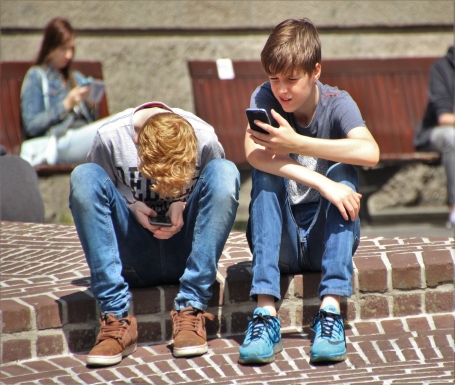 Five ways to get your kid off smart phone